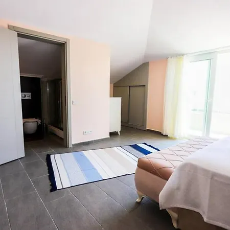 Lovely Duplex With Amazing View In Gocek Apartment